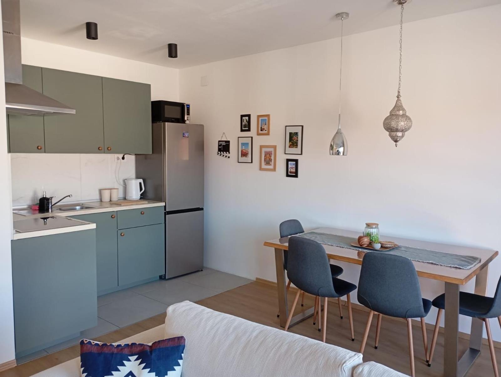 Apartman Zagreb , With Balcony And Free Parking Exteriör bild