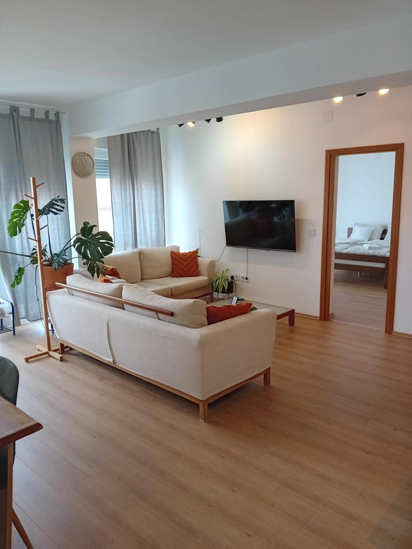 Apartman Zagreb , With Balcony And Free Parking Exteriör bild